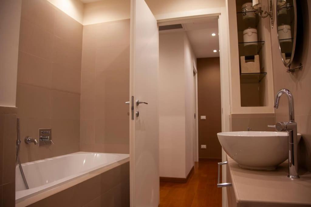 Roma, Gemelli Casa Eleganza, Resort Modernista Eksteriør billede
